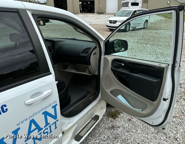 image for item NO9323 2018 Dodge Grand Caravan