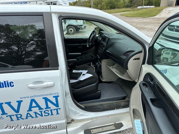 image for item NO9323 2018 Dodge Grand Caravan