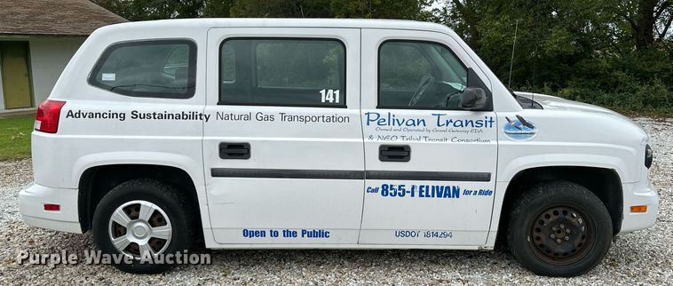 image for item NO9324 2012 VPG MV-1  handicap accessible van