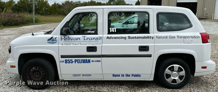 image for item NO9324 2012 VPG MV-1  handicap accessible van