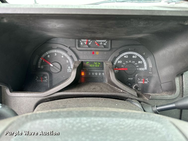 image for item NO9324 2012 VPG MV-1  handicap accessible van