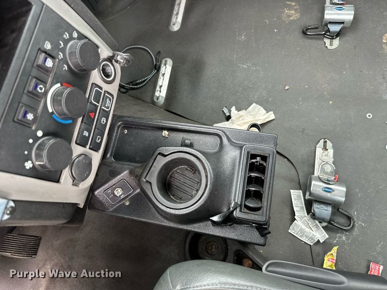 image for item NO9324 2012 VPG MV-1  handicap accessible van