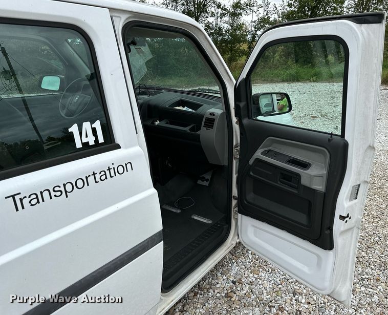 image for item NO9324 2012 VPG MV-1  handicap accessible van