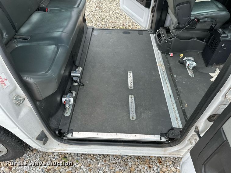 image for item NO9324 2012 VPG MV-1  handicap accessible van