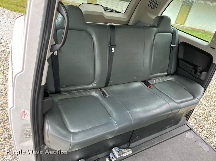 image for item NO9324 2012 VPG MV-1  handicap accessible van