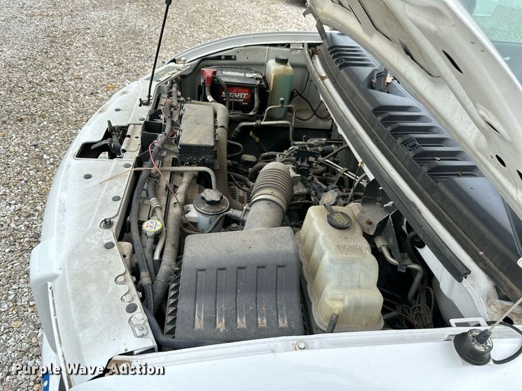 image for item NO9324 2012 VPG MV-1  handicap accessible van