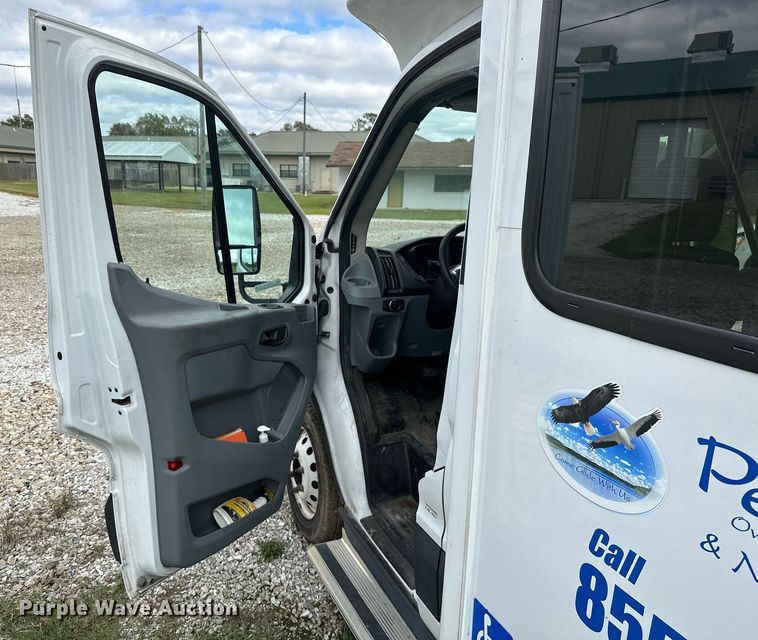 image for item NO9326 2018 Ford Transit T350HD  shuttle bus