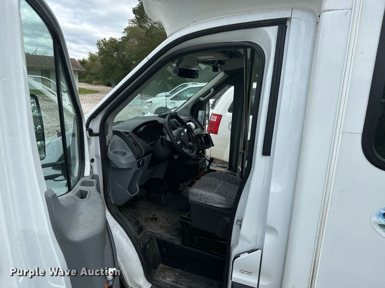 image for item NO9326 2018 Ford Transit T350HD  shuttle bus