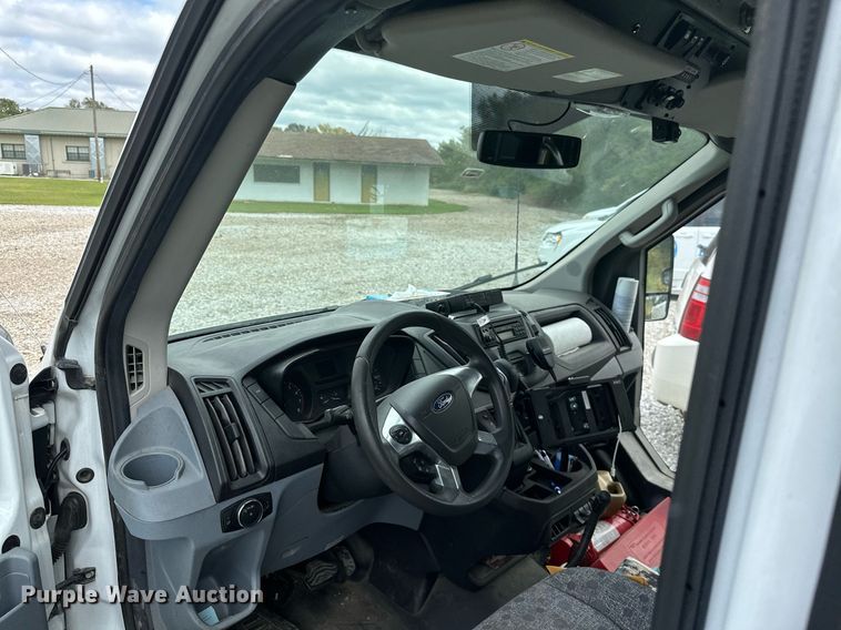 image for item NO9326 2018 Ford Transit T350HD  shuttle bus