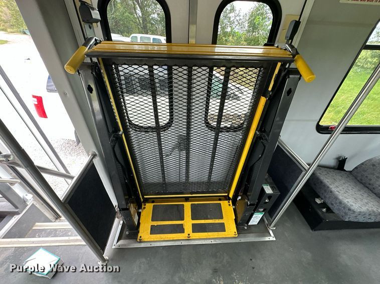 image for item NO9326 2018 Ford Transit T350HD  shuttle bus