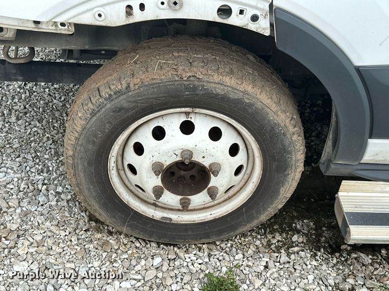 image for item NO9326 2018 Ford Transit T350HD  shuttle bus