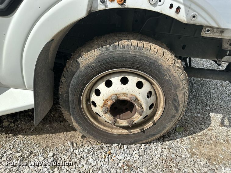 image for item NO9326 2018 Ford Transit T350HD  shuttle bus