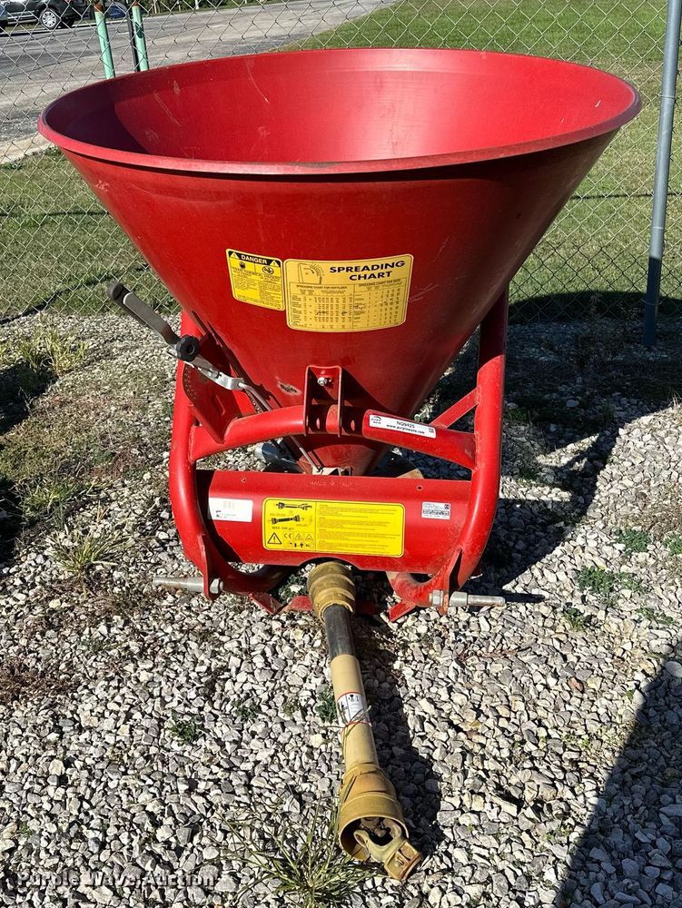 image for item NQ9425 Cosmo 500  spreader