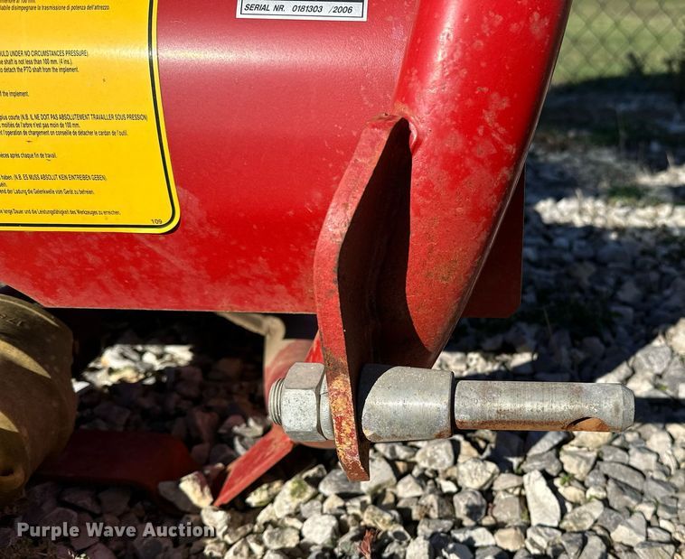 image for item NQ9425 Cosmo 500  spreader