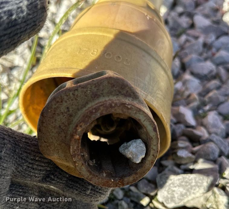 image for item NQ9425 Cosmo 500  spreader