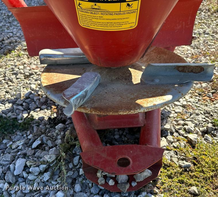 image for item NQ9425 Cosmo 500  spreader