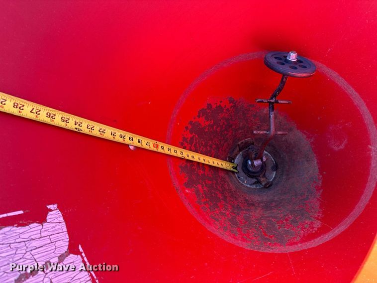 image for item NQ9425 Cosmo 500  spreader