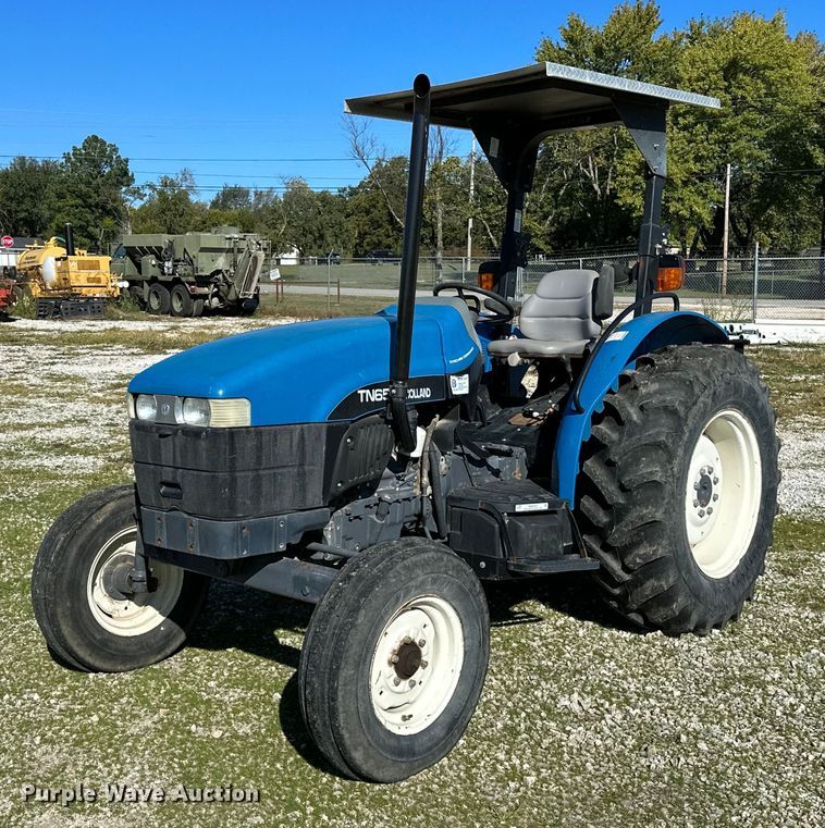 image for item NQ9426 2000 New Holland TN65  tractor