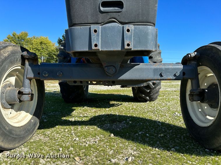 image for item NQ9426 2000 New Holland TN65  tractor