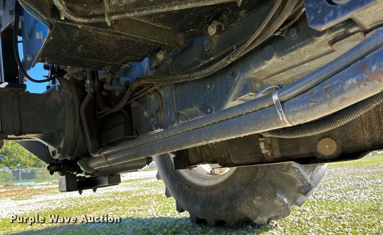 image for item NQ9426 2000 New Holland TN65  tractor