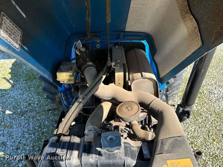 image for item NQ9426 2000 New Holland TN65  tractor