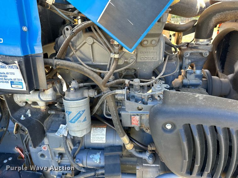 image for item NQ9426 2000 New Holland TN65  tractor