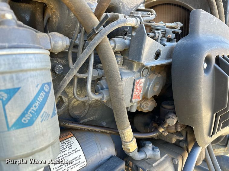 image for item NQ9426 2000 New Holland TN65  tractor