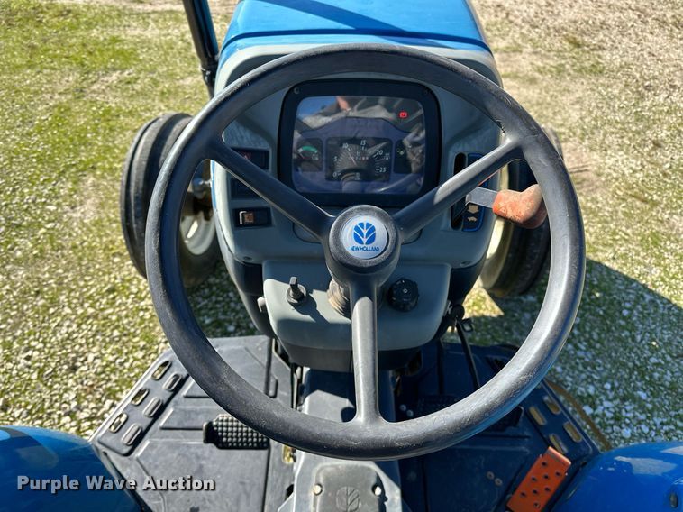 image for item NQ9426 2000 New Holland TN65  tractor