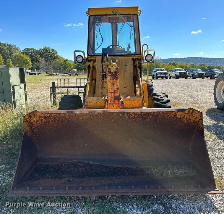 image for item NQ9427 1986 International-Hough 510 B  wheel loader