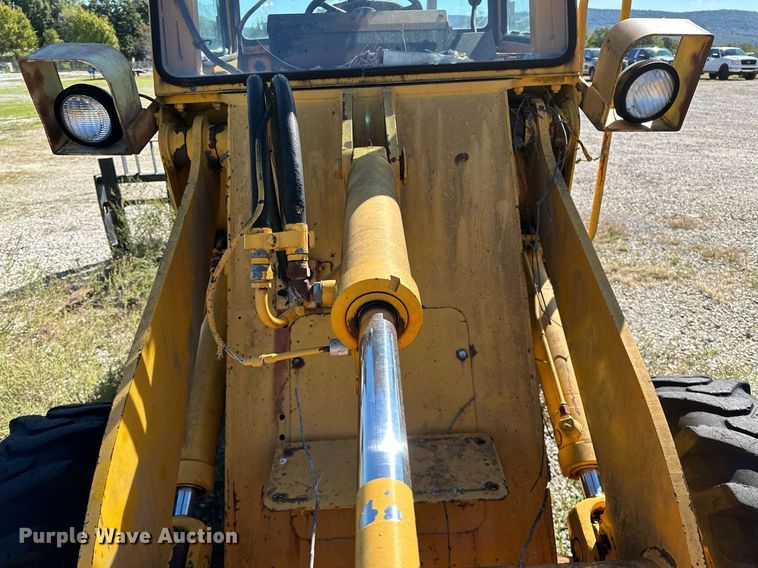 image for item NQ9427 1986 International-Hough 510 B  wheel loader