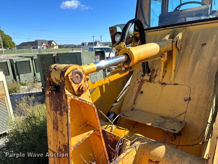 image for item NQ9427 1986 International-Hough 510 B  wheel loader