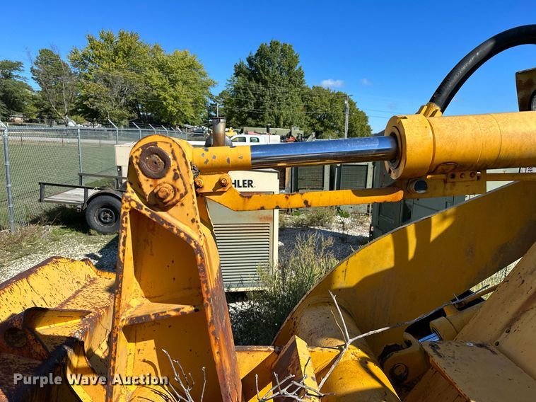 image for item NQ9427 1986 International-Hough 510 B  wheel loader