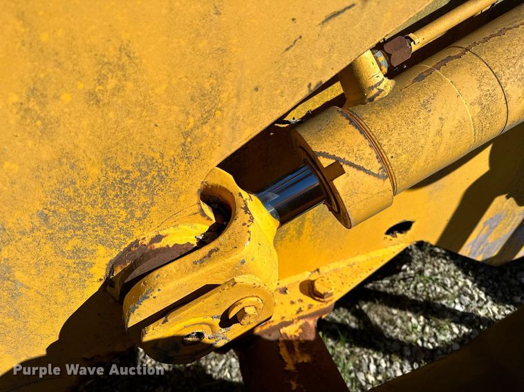 image for item NQ9427 1986 International-Hough 510 B  wheel loader