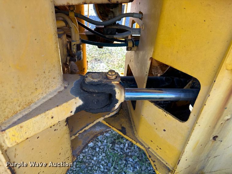 image for item NQ9427 1986 International-Hough 510 B  wheel loader