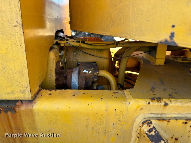 image for item NQ9427 1986 International-Hough 510 B  wheel loader