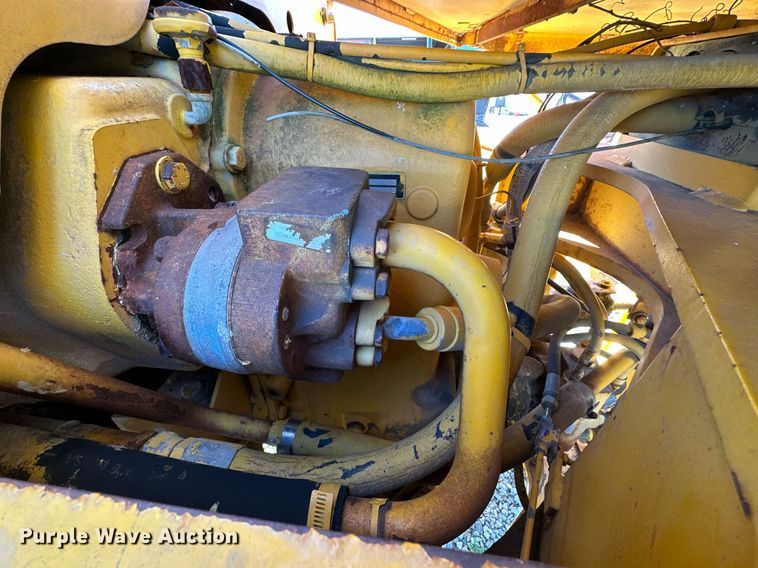 image for item NQ9427 1986 International-Hough 510 B  wheel loader