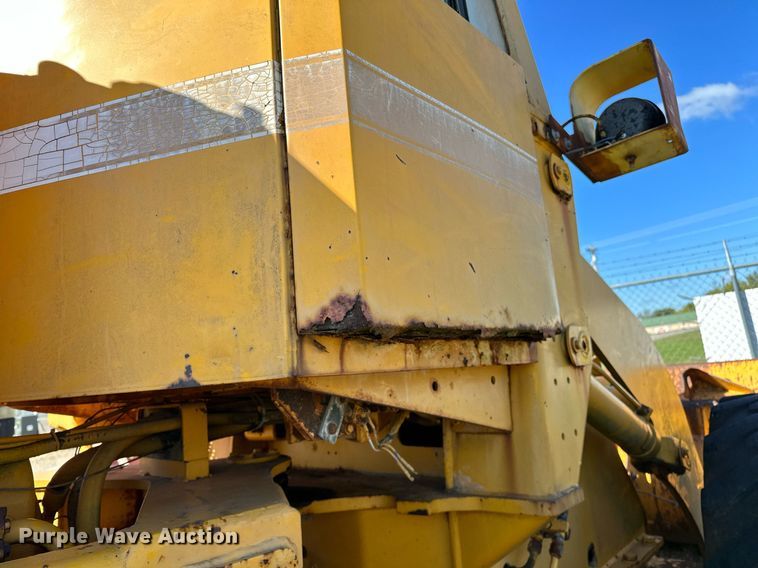 image for item NQ9427 1986 International-Hough 510 B  wheel loader