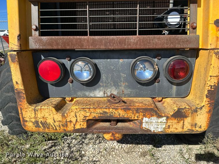 image for item NQ9427 1986 International-Hough 510 B  wheel loader