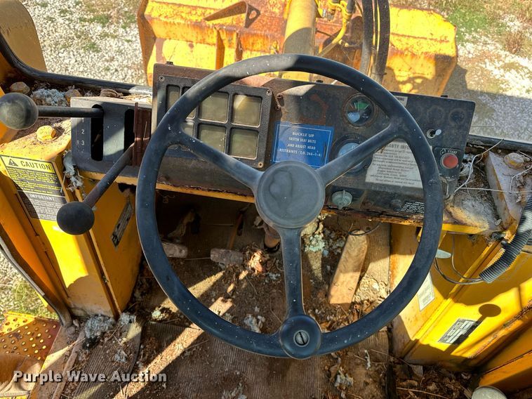 image for item NQ9427 1986 International-Hough 510 B  wheel loader