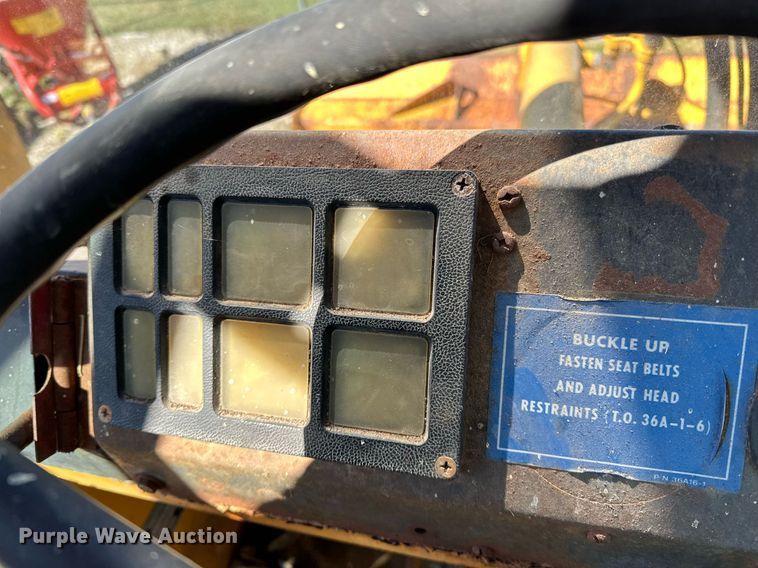 image for item NQ9427 1986 International-Hough 510 B  wheel loader