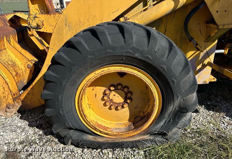 image for item NQ9427 1986 International-Hough 510 B  wheel loader