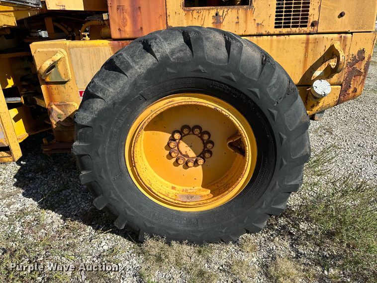 image for item NQ9427 1986 International-Hough 510 B  wheel loader