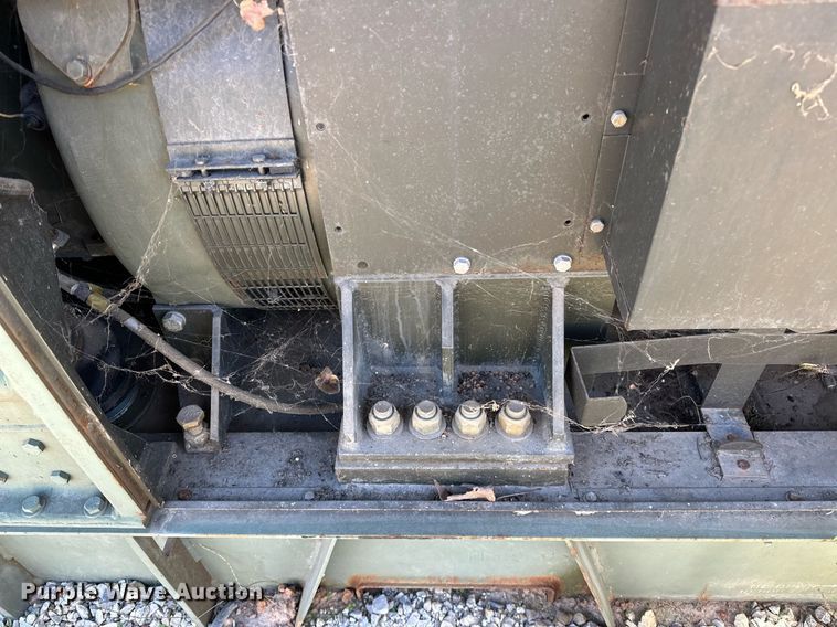 image for item NQ9428 1992 Forster  generator