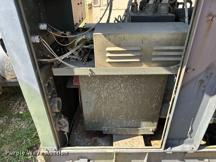 image for item NQ9432 1982 Libby Welding MEP-005A  generator