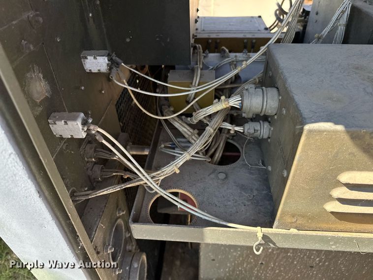 image for item NQ9432 1982 Libby Welding MEP-005A  generator