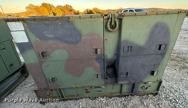 image for item NQ9438 1986 John R Hollingsworth MEP-005A  generator