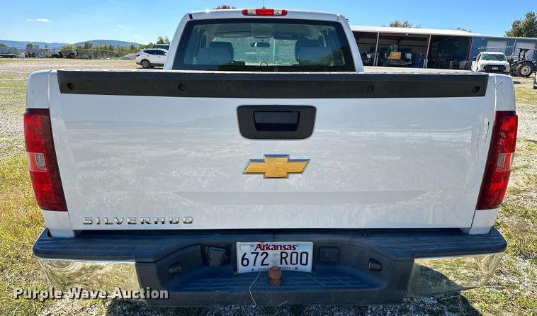 image for item NQ9444 2013 Chevrolet Silverado 1500  Ext. Cab pickup truck