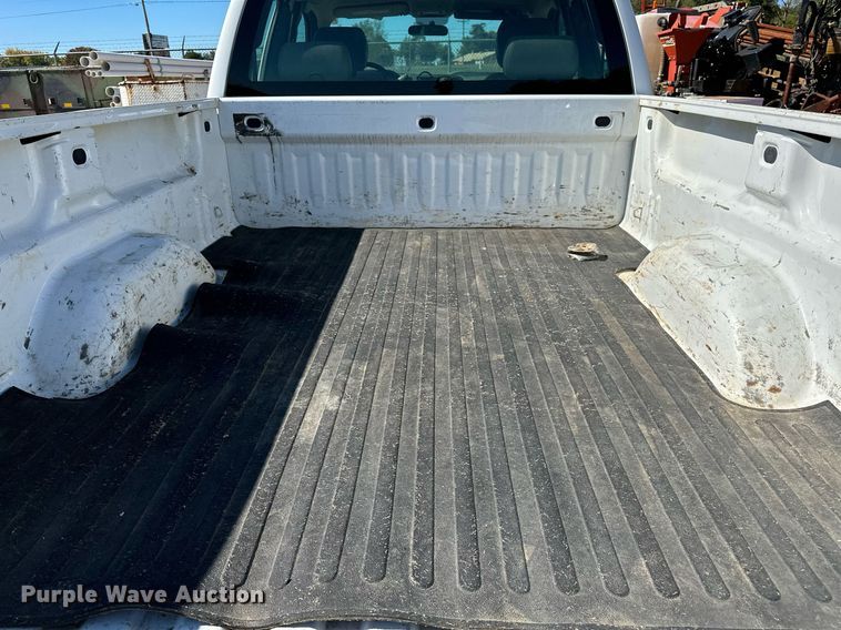 image for item NQ9444 2013 Chevrolet Silverado 1500  Ext. Cab pickup truck