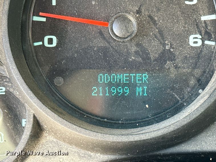 image for item NQ9444 2013 Chevrolet Silverado 1500  Ext. Cab pickup truck