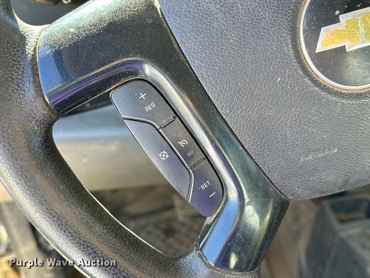 image for item NQ9444 2013 Chevrolet Silverado 1500  Ext. Cab pickup truck